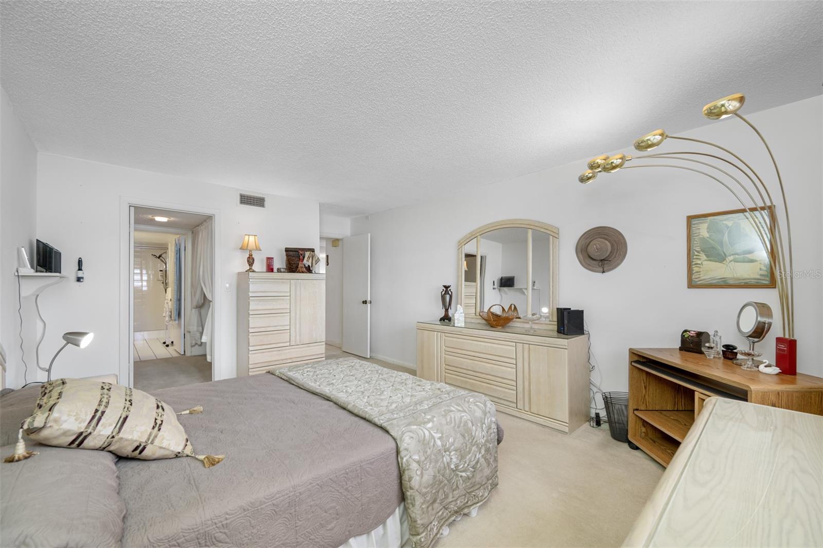 7050 SUNSET DR S #912, SOUTH PASADENA, FL, 33707