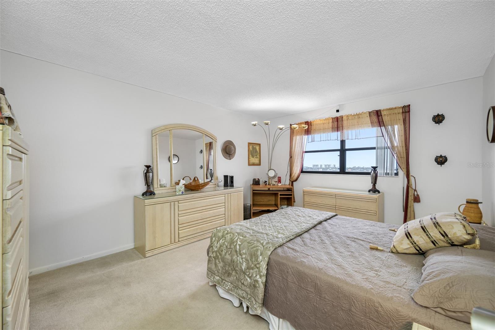 7050 SUNSET DR S #912, SOUTH PASADENA, FL, 33707