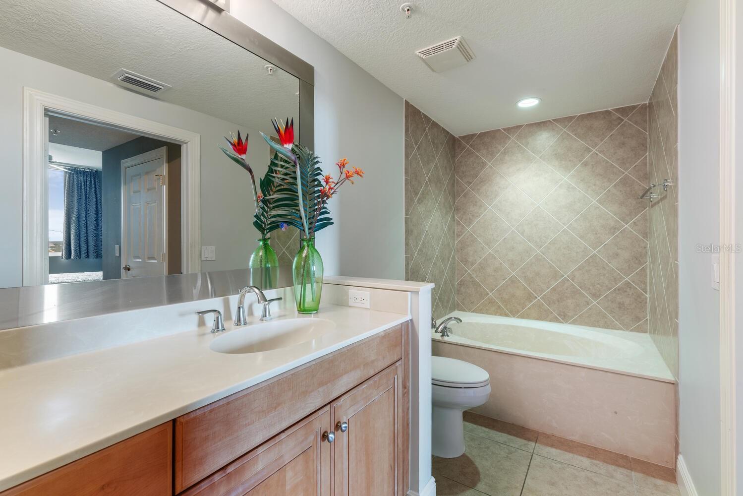 800 N TAMIAMI TRL #1412, SARASOTA, FL, 34236