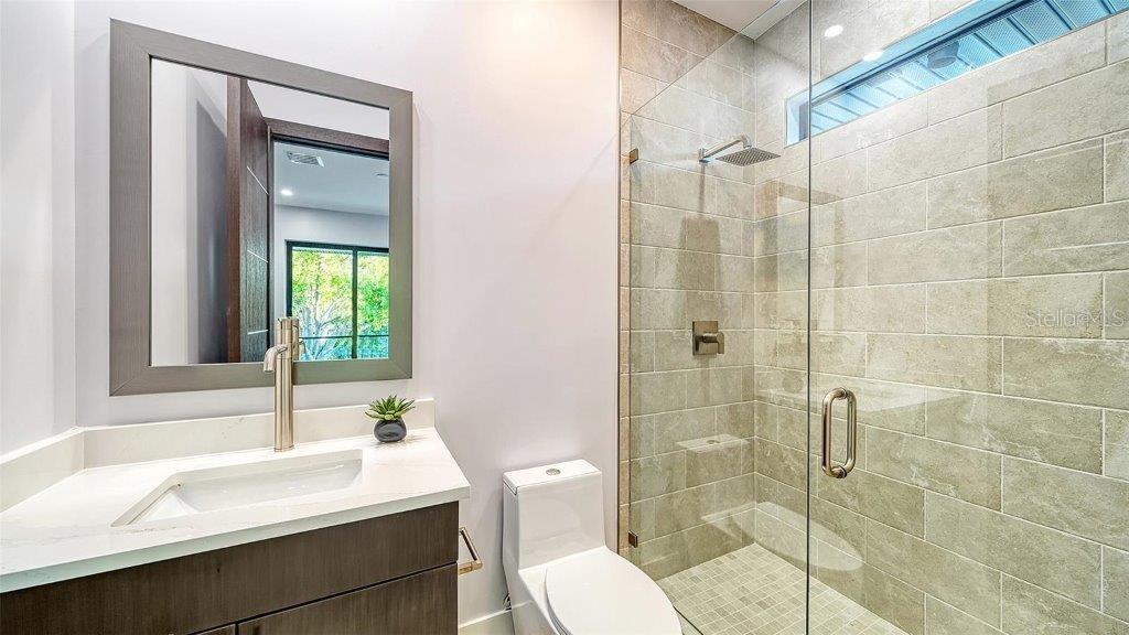 3920 ROBERTS POINT RD, SARASOTA, FL, 34242