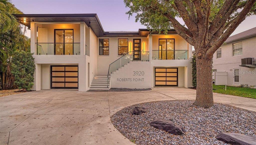 3920 ROBERTS POINT RD, SARASOTA, FL, 34242
