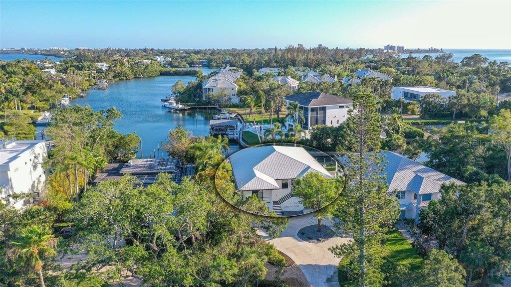 3920 ROBERTS POINT RD, SARASOTA, FL, 34242
