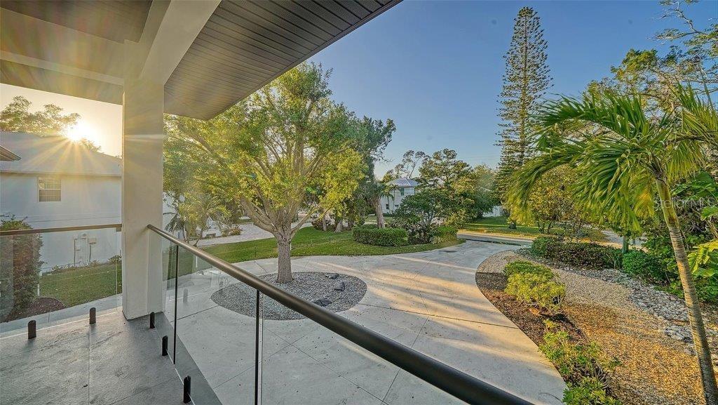 3920 ROBERTS POINT RD, SARASOTA, FL, 34242