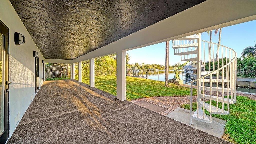 3920 ROBERTS POINT RD, SARASOTA, FL, 34242
