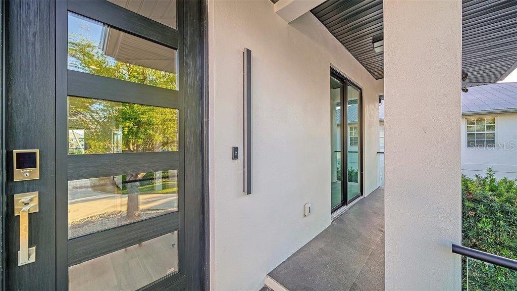 3920 ROBERTS POINT RD, SARASOTA, FL, 34242