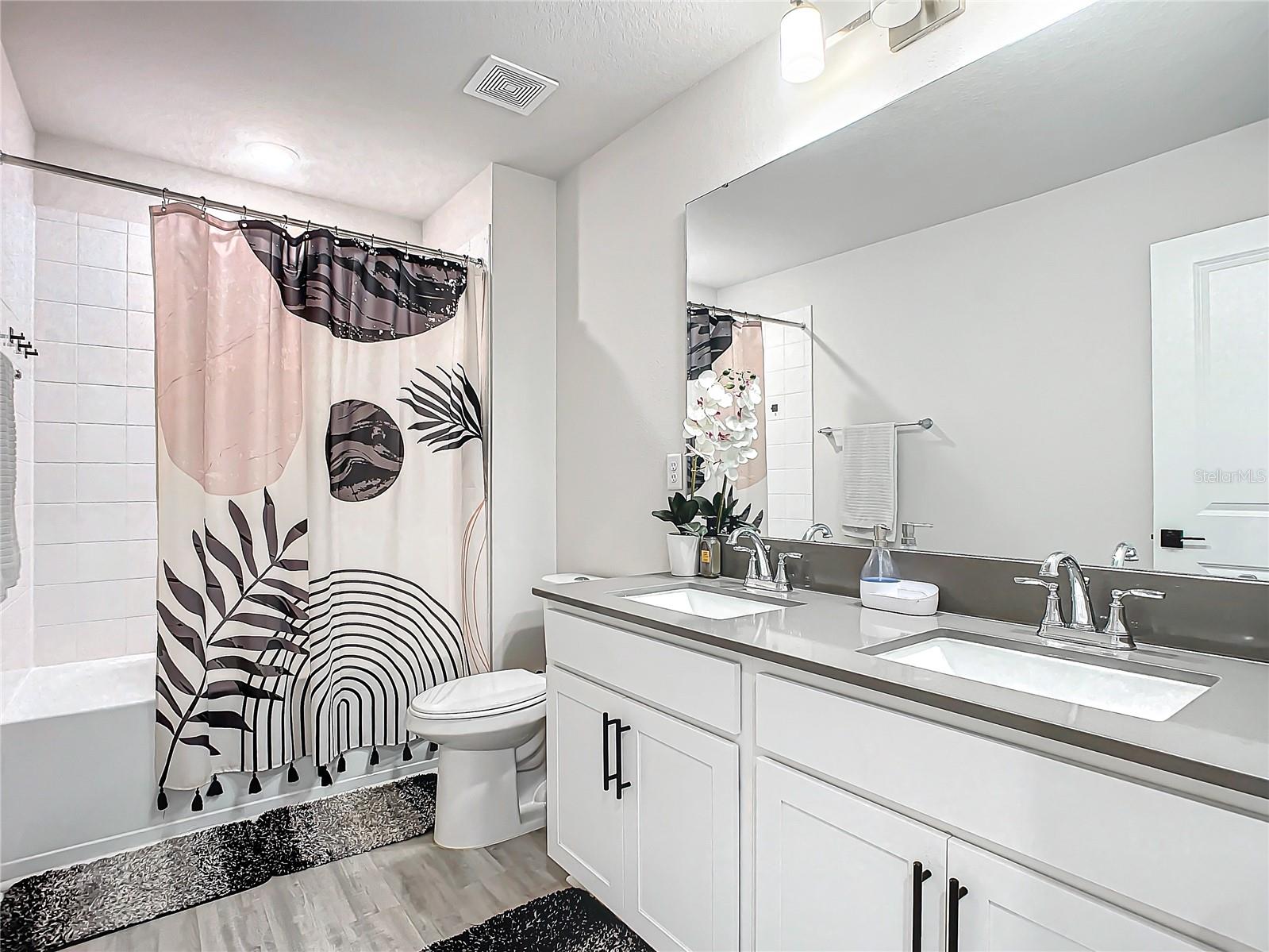 1130 RIVER FALLS CIR, DELAND, FL, 32720