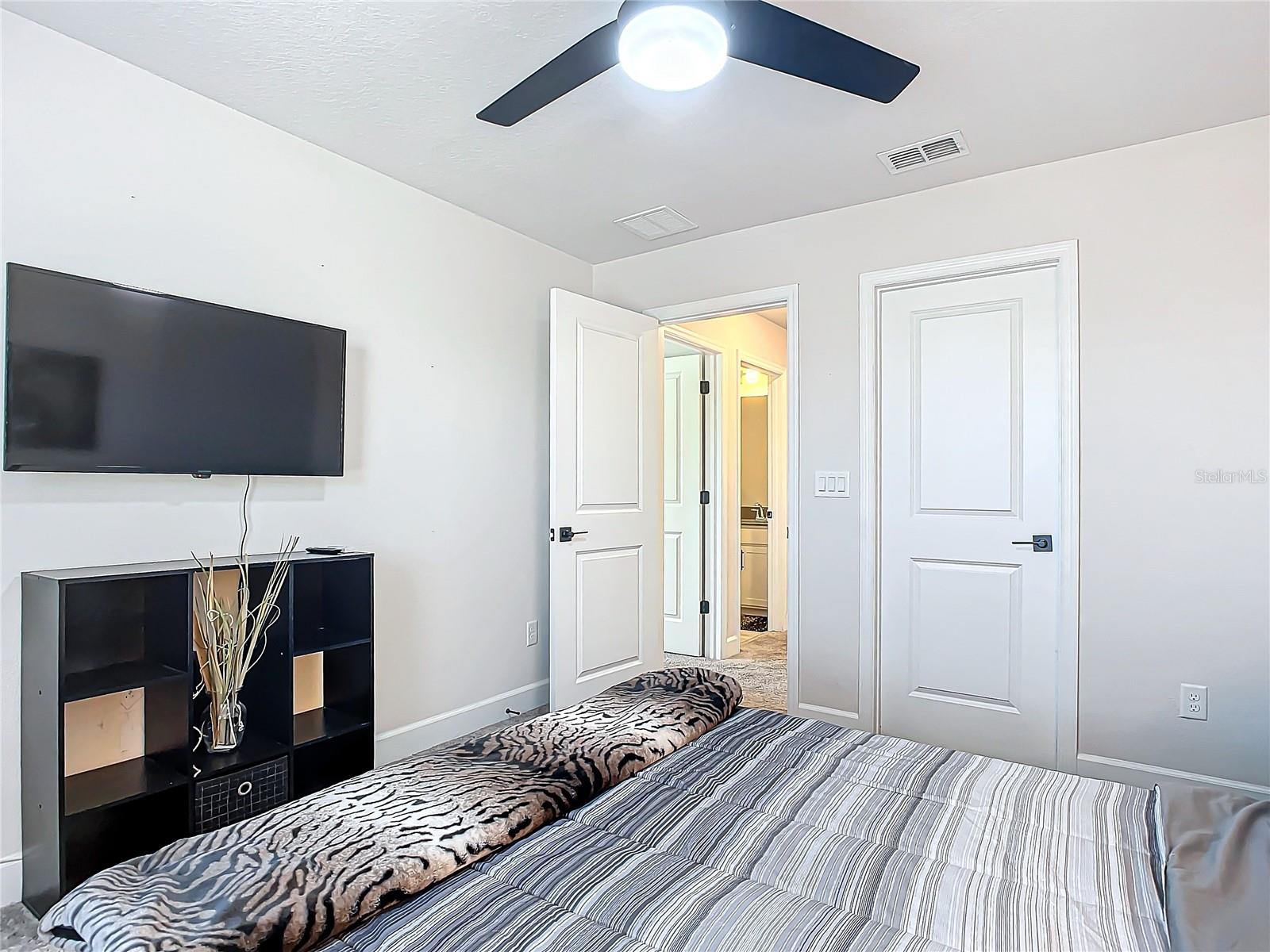 1130 RIVER FALLS CIR, DELAND, FL, 32720