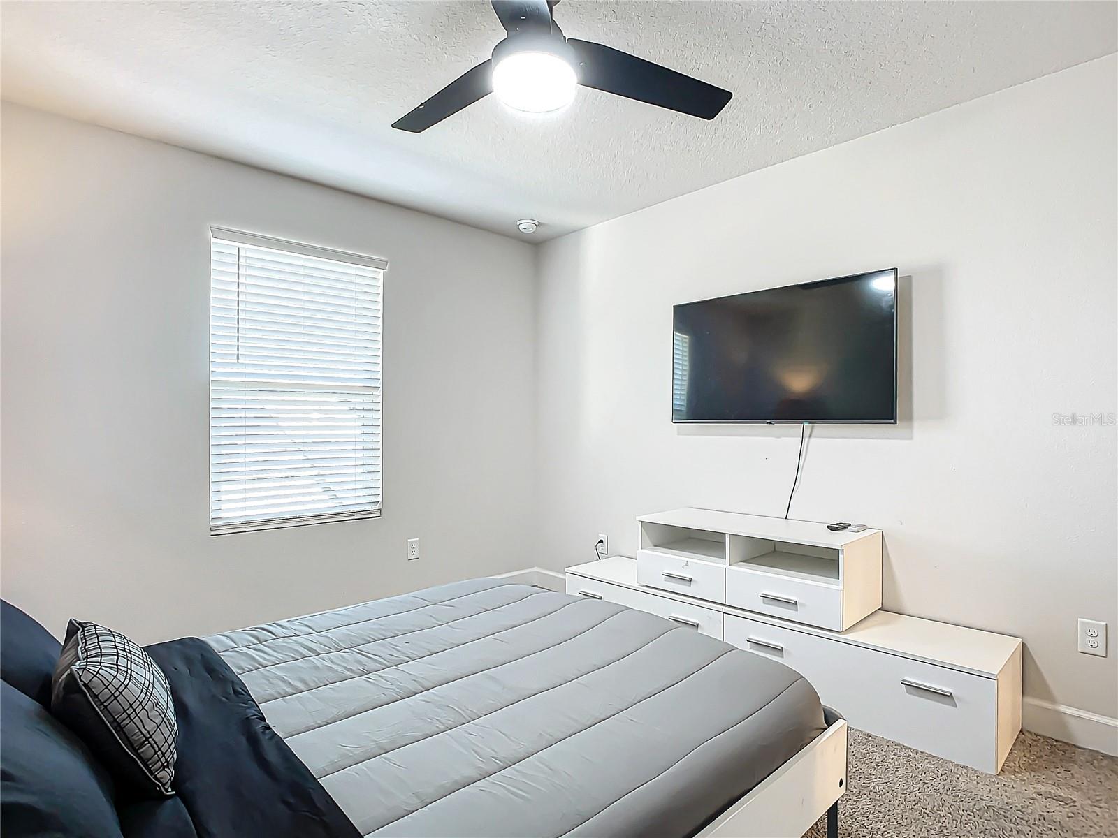 1130 RIVER FALLS CIR, DELAND, FL, 32720