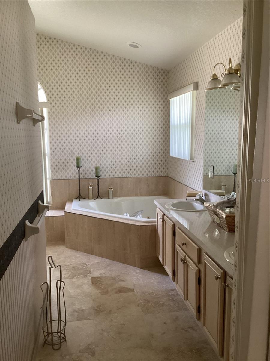 2717 BAYVIEW DR, EUSTIS, FL, 32726