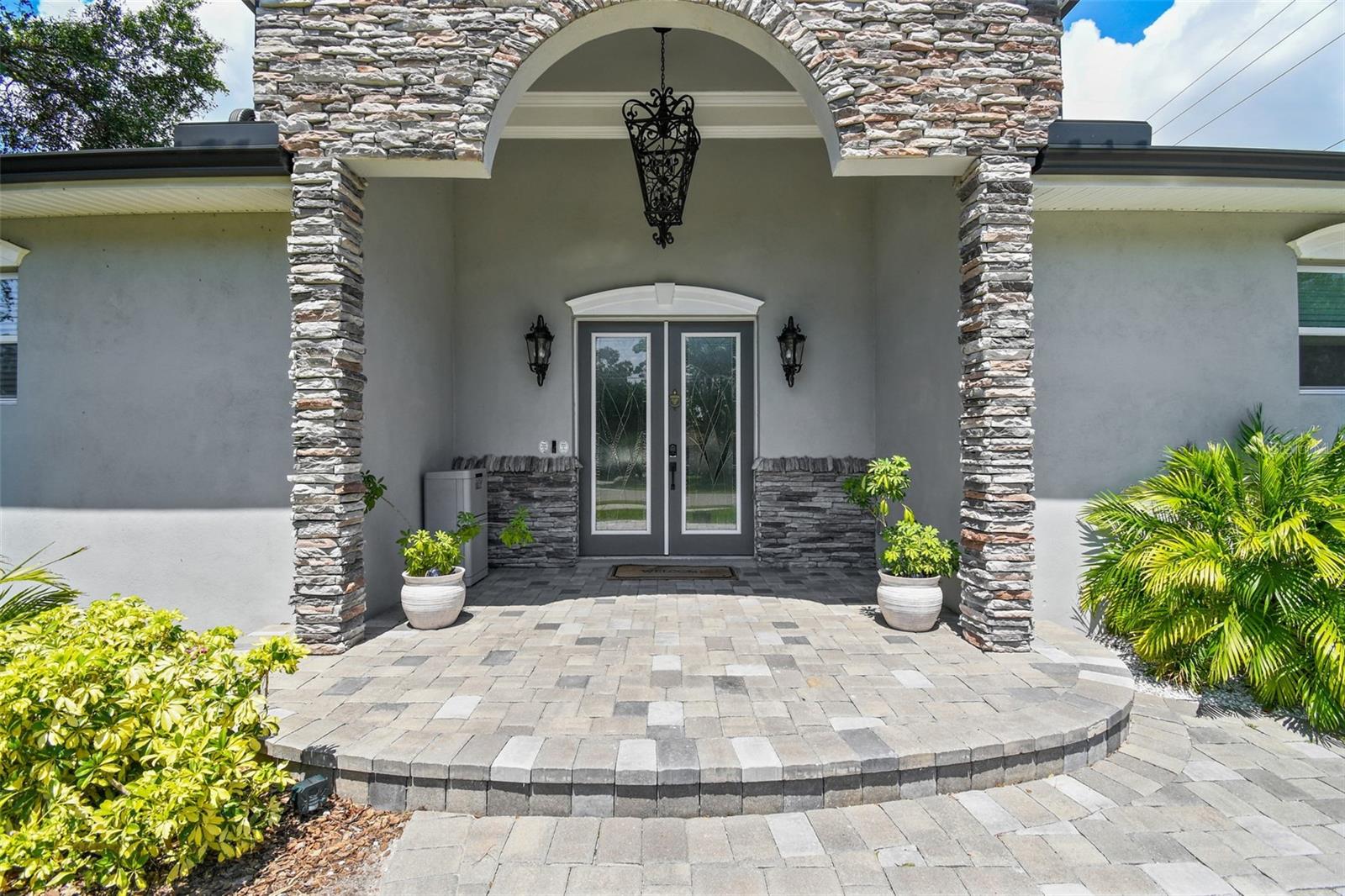 6701 S HIMES AVE, TAMPA, FL, 33611