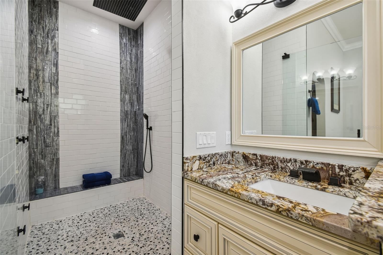 6701 S HIMES AVE, TAMPA, FL, 33611