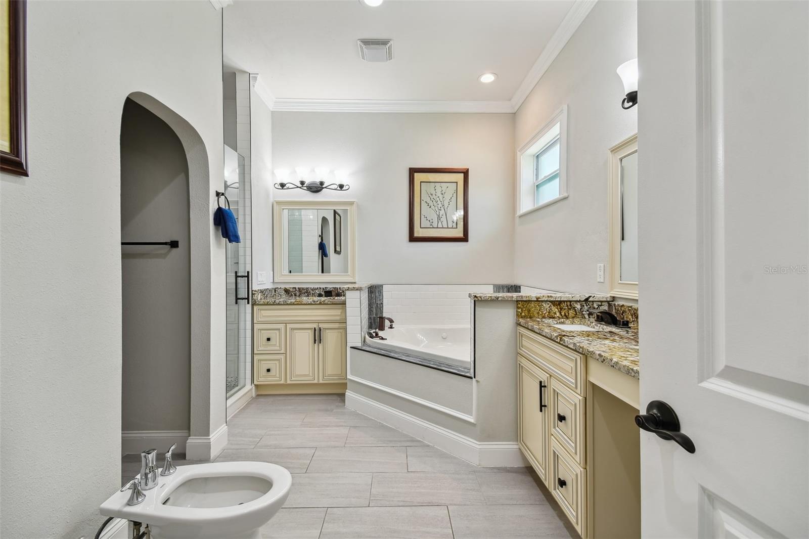 6701 S HIMES AVE, TAMPA, FL, 33611