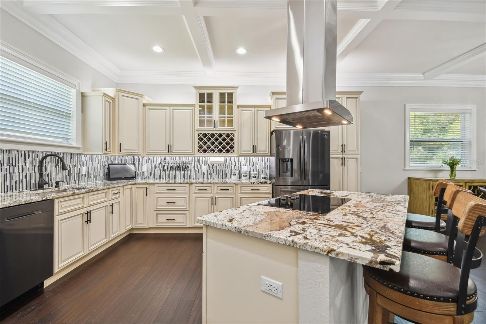 6701 S HIMES AVE, TAMPA, FL, 33611