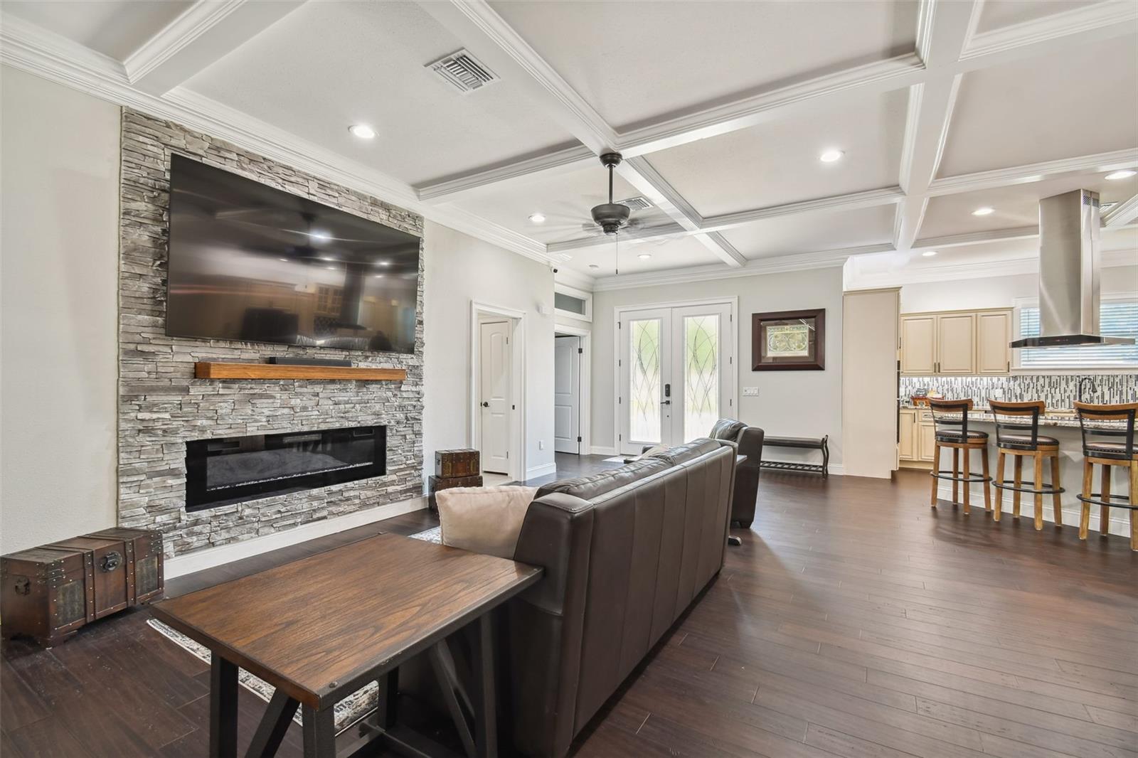 6701 S HIMES AVE, TAMPA, FL, 33611
