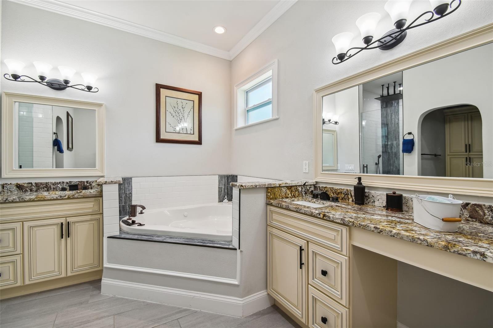 6701 S HIMES AVE, TAMPA, FL, 33611