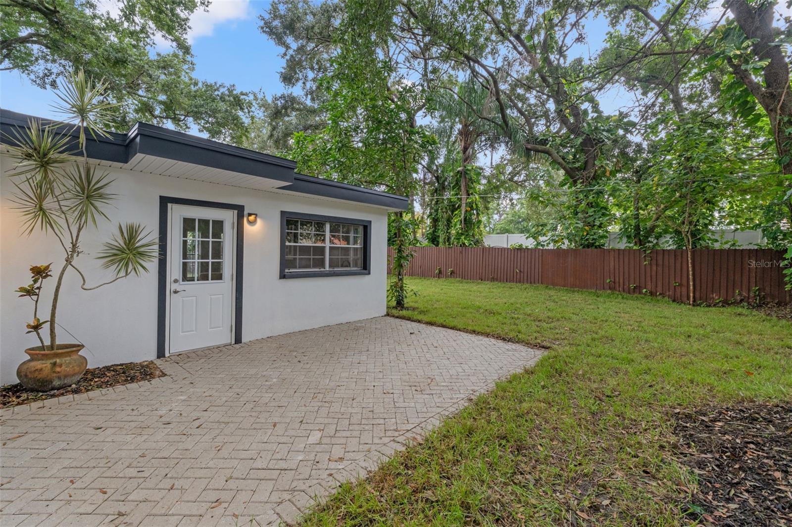 1715 N ALEXANDER RD, TAMPA, FL, 33603