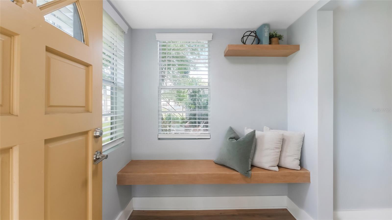 1715 N ALEXANDER RD, TAMPA, FL, 33603