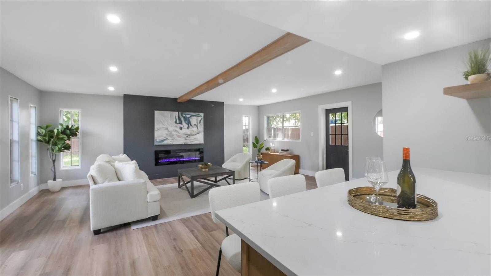 1715 N ALEXANDER RD, TAMPA, FL, 33603