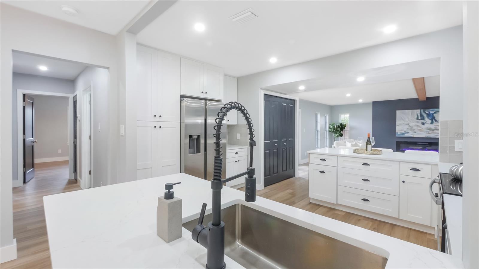 1715 N ALEXANDER RD, TAMPA, FL, 33603