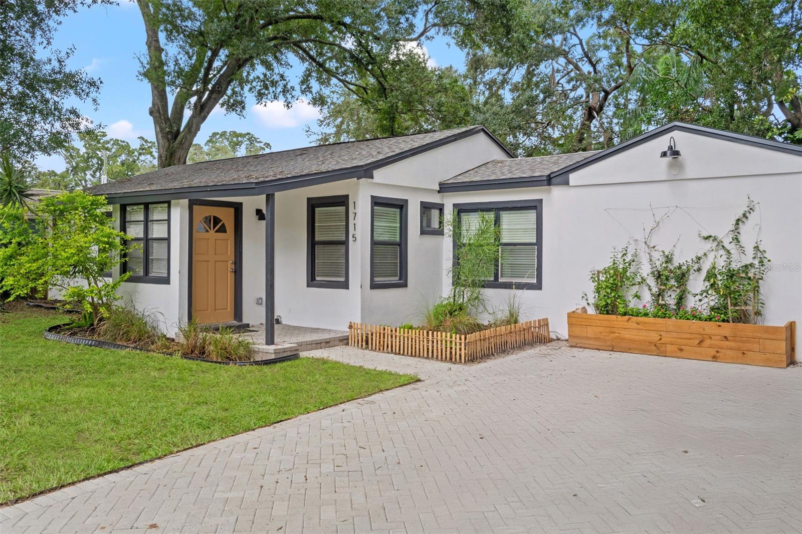 1715 N ALEXANDER RD, TAMPA, FL, 33603