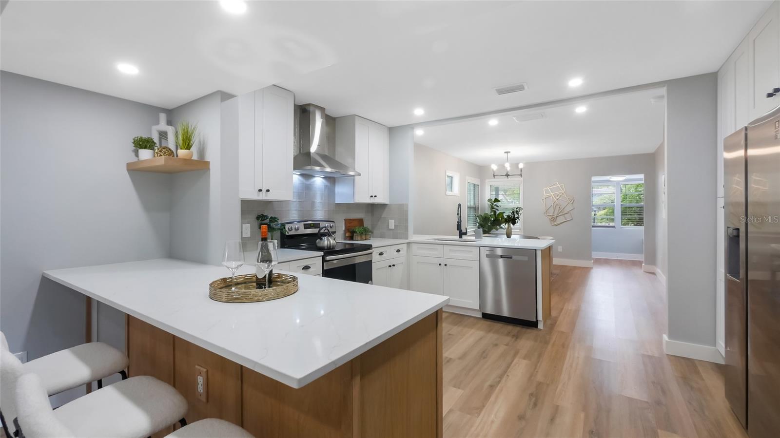 1715 N ALEXANDER RD, TAMPA, FL, 33603