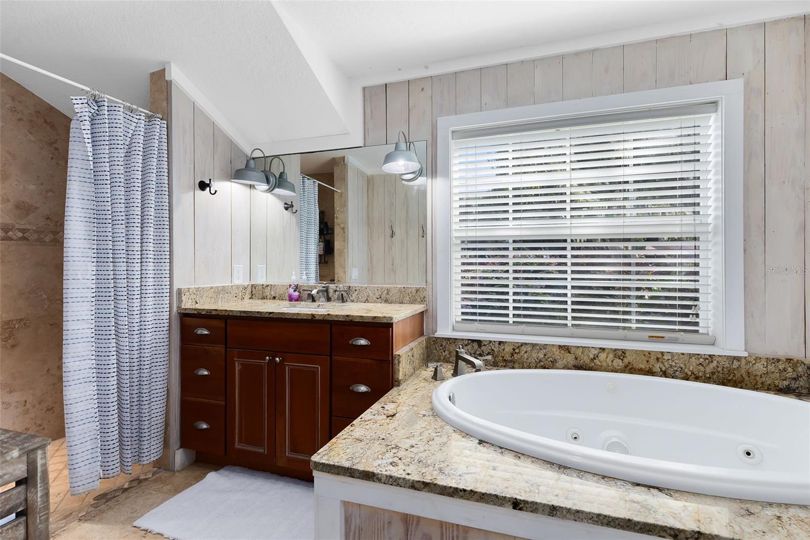 1617 PARK DR, LEESBURG, FL, 34748