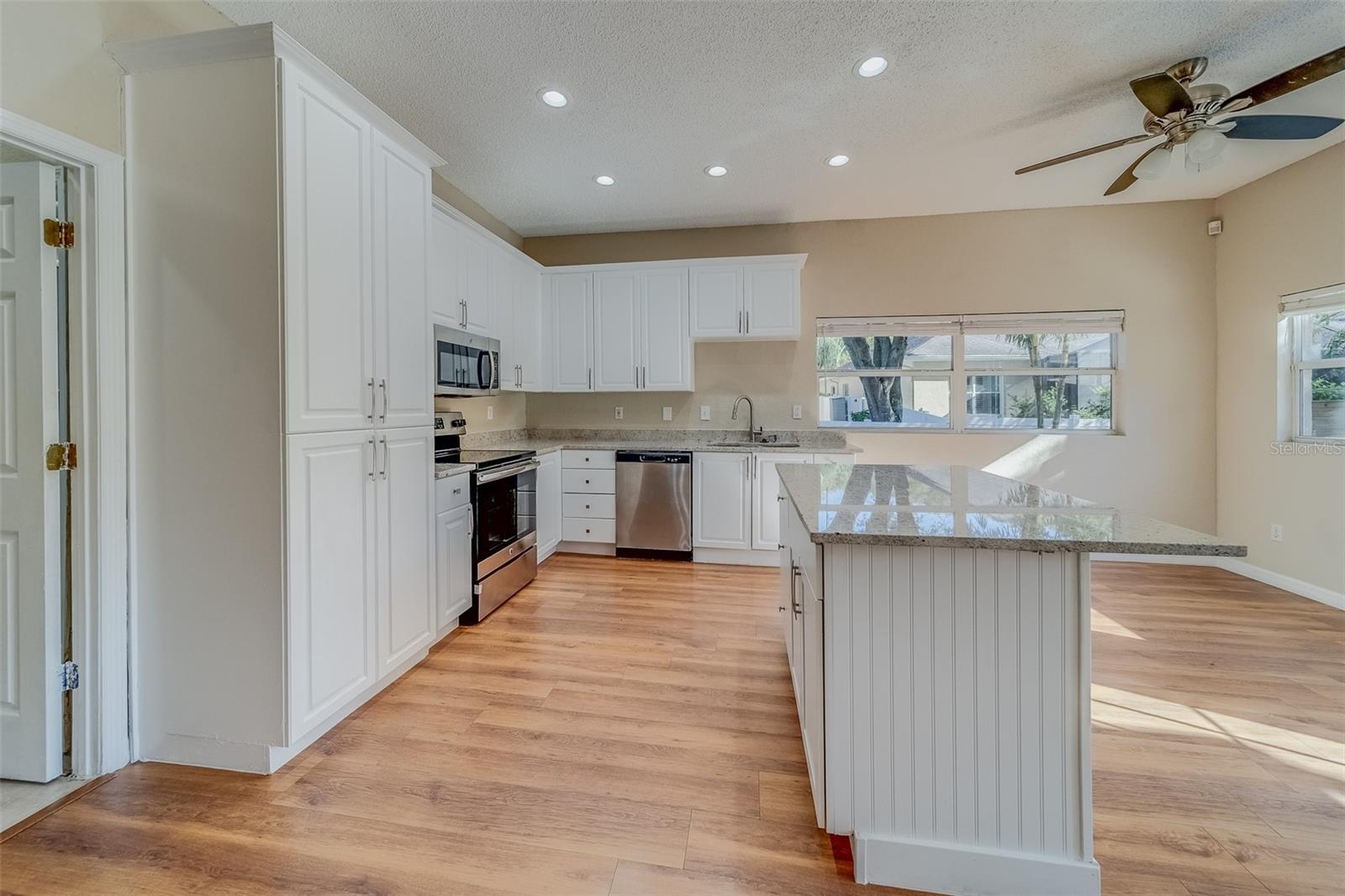 1833 HILLCREST ST, TARPON SPRINGS, FL, 34689