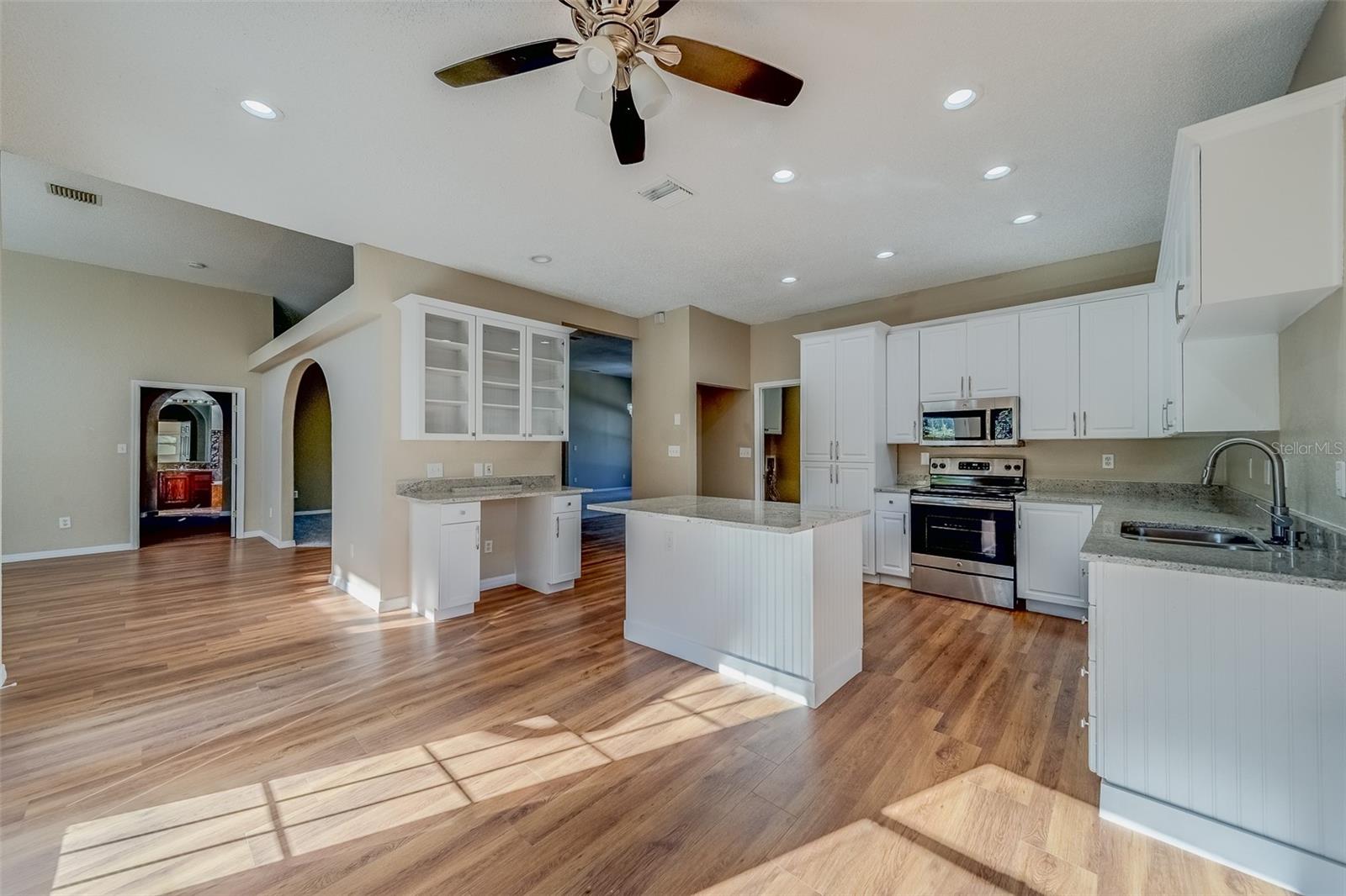 1833 HILLCREST ST, TARPON SPRINGS, FL, 34689