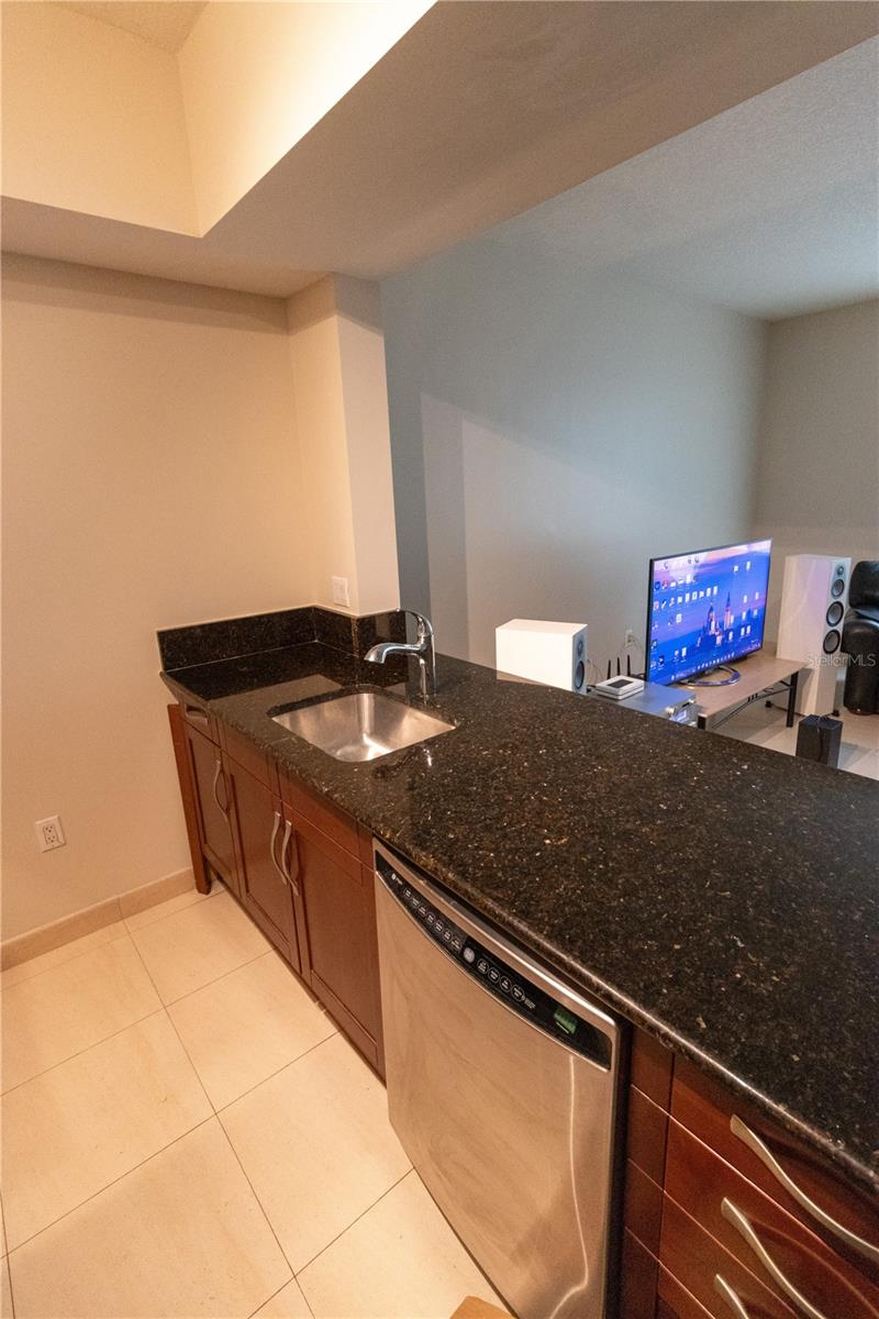 7275 SW 90TH WAY #213, MIAMI, FL, 33156