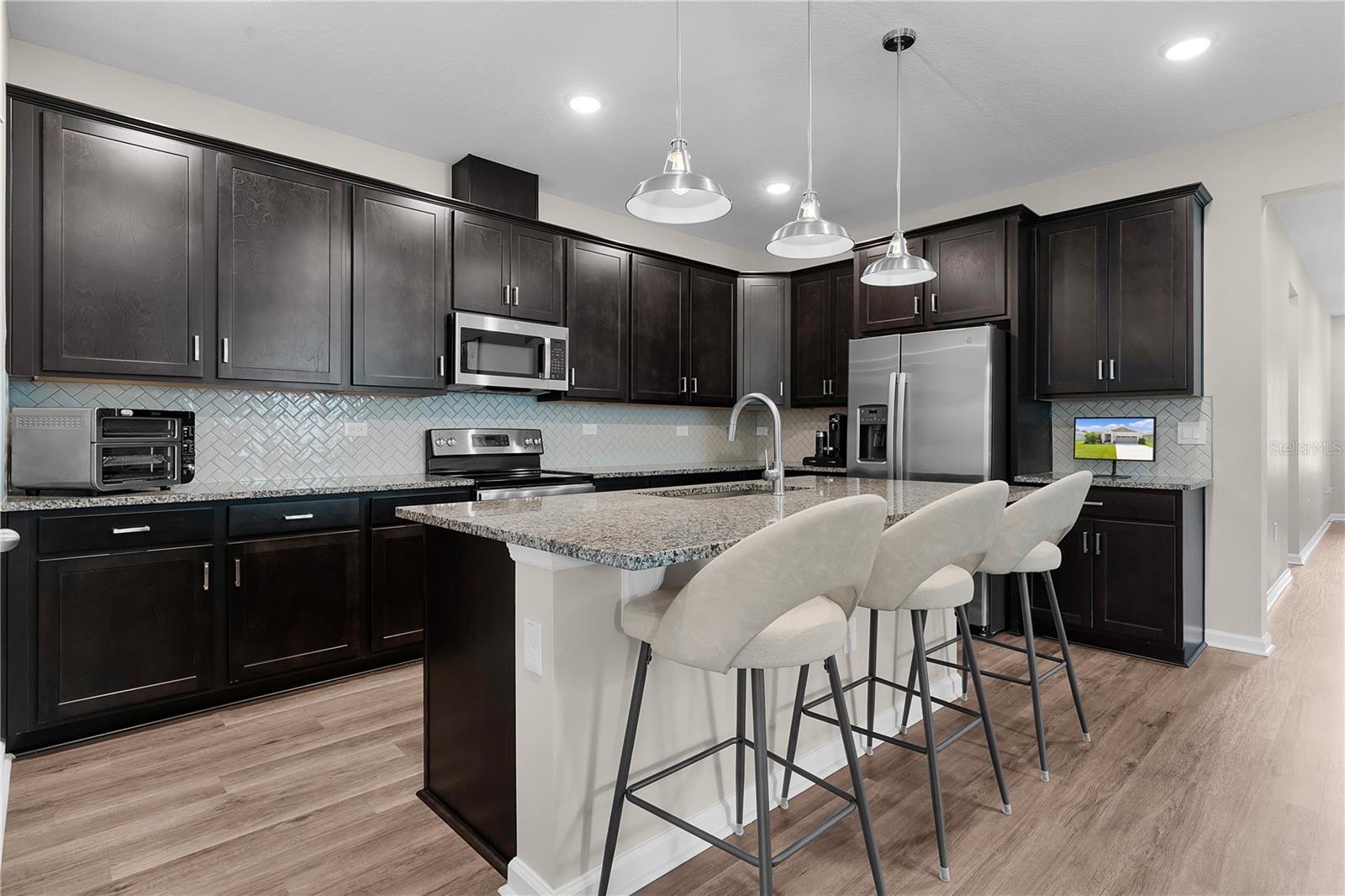 10204 SPRING LAKE DR, CLERMONT, FL, 34711