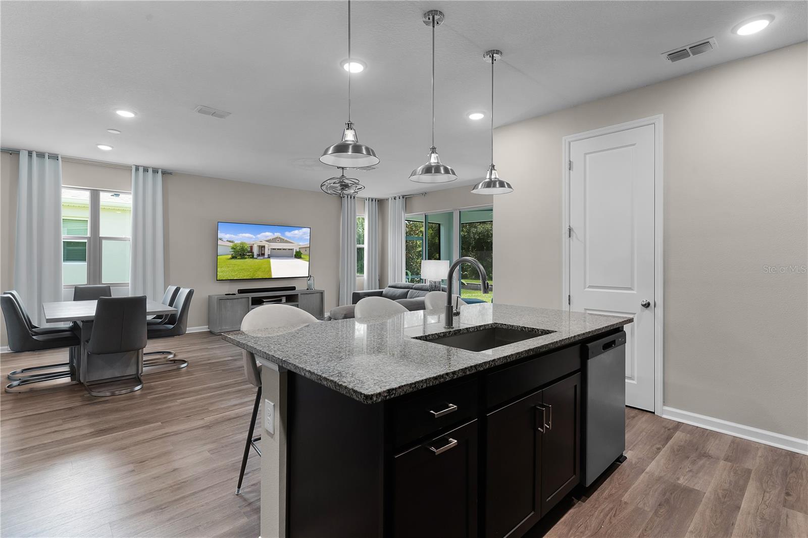 10204 SPRING LAKE DR, CLERMONT, FL, 34711