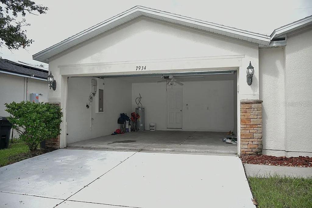 7934 CARRIAGE POINTE DR, GIBSONTON, FL, 33534