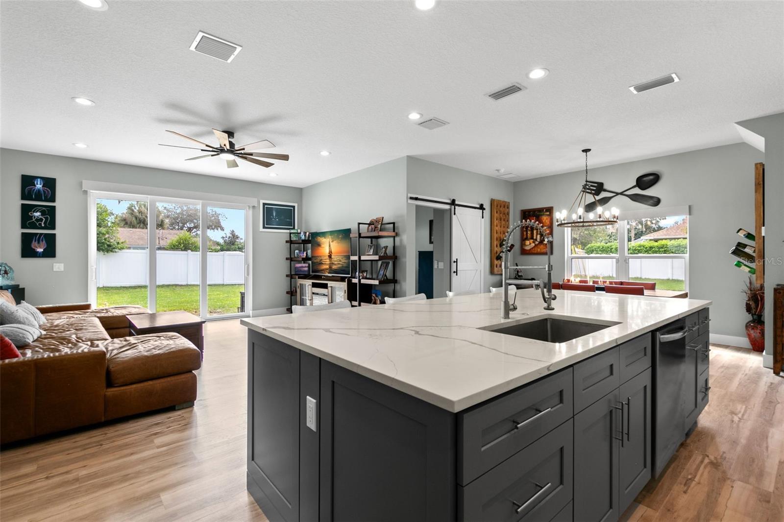 1604 PENNSYLVANIA AVE, PALM HARBOR, FL, 34683