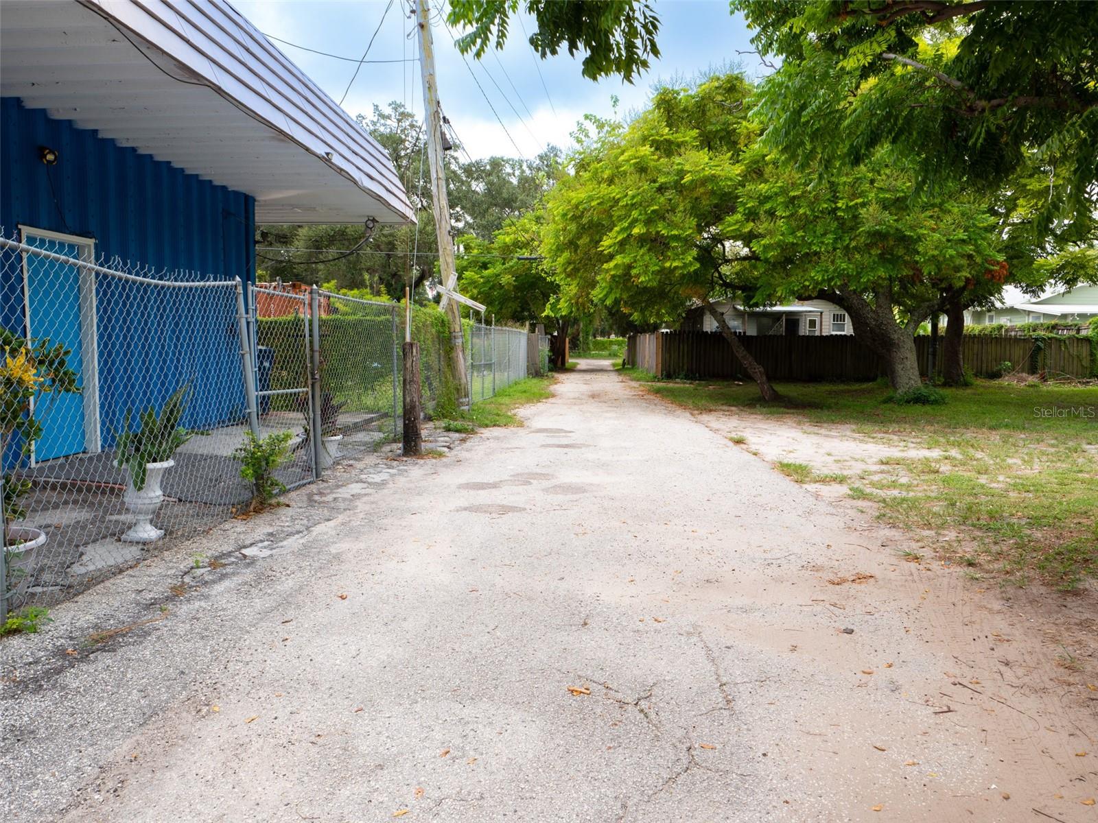 415 E DR MARTIN LUTHER KING JR BLVD, TAMPA, FL, 33603
