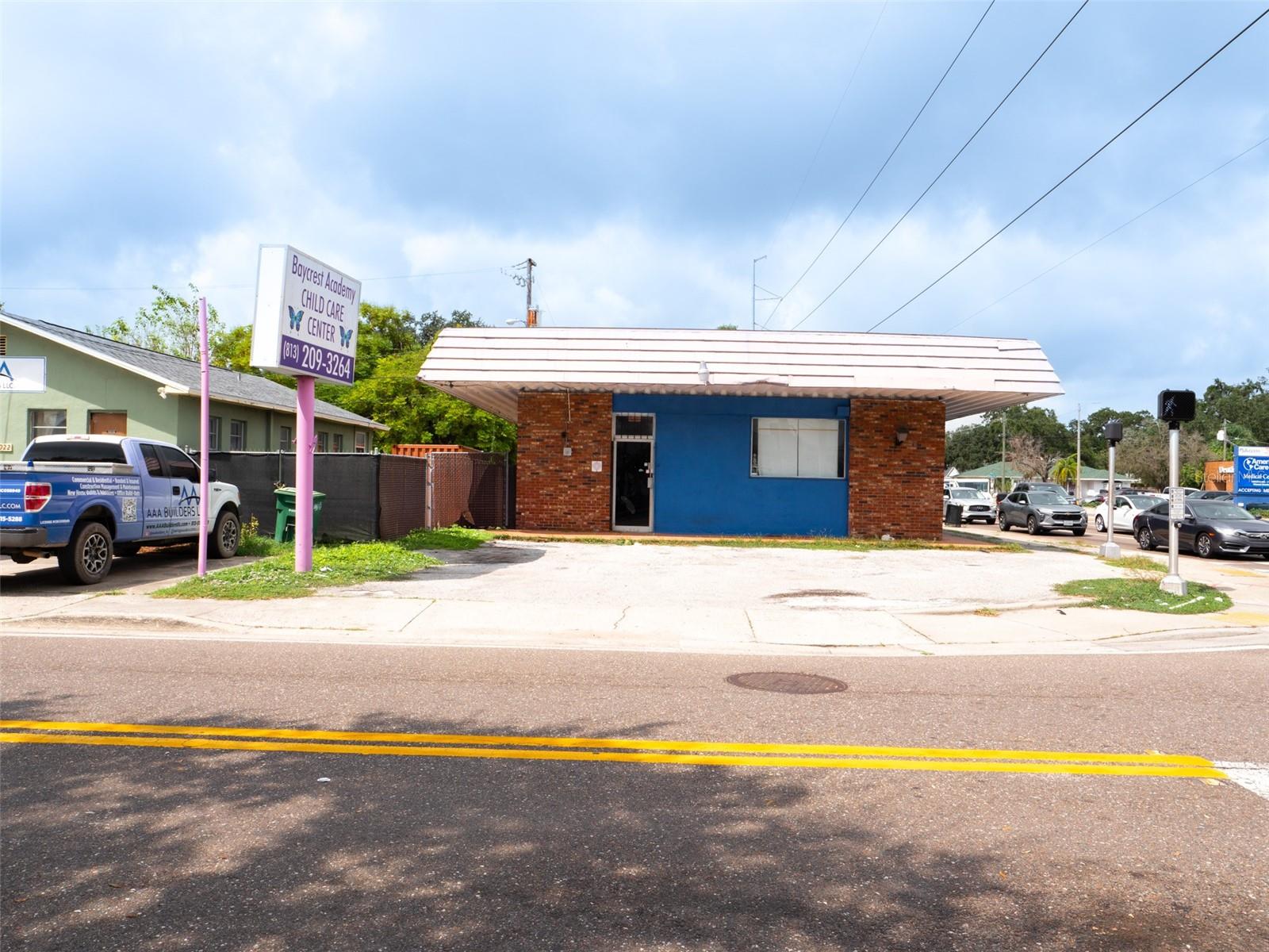 415 E DR MARTIN LUTHER KING JR BLVD, TAMPA, FL, 33603