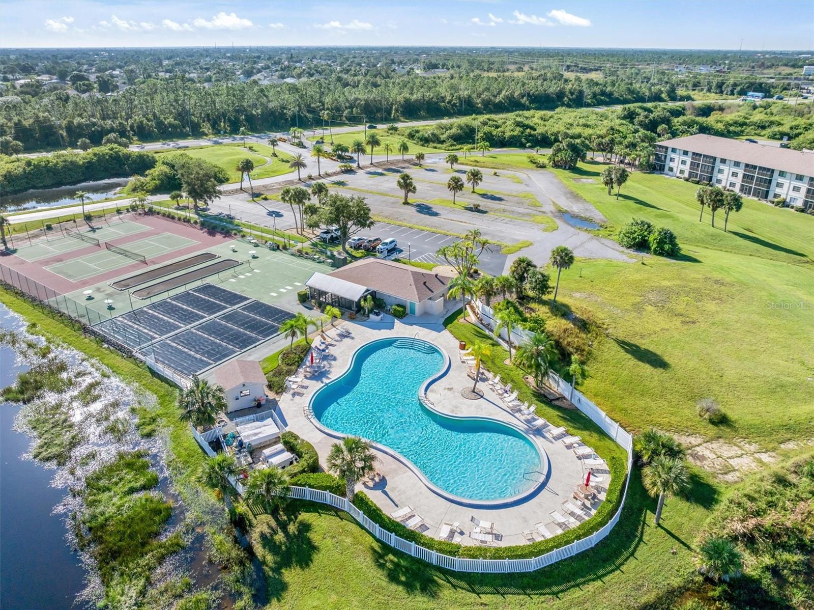 175 KINGS HWY #B6-526, PUNTA GORDA, FL, 33983