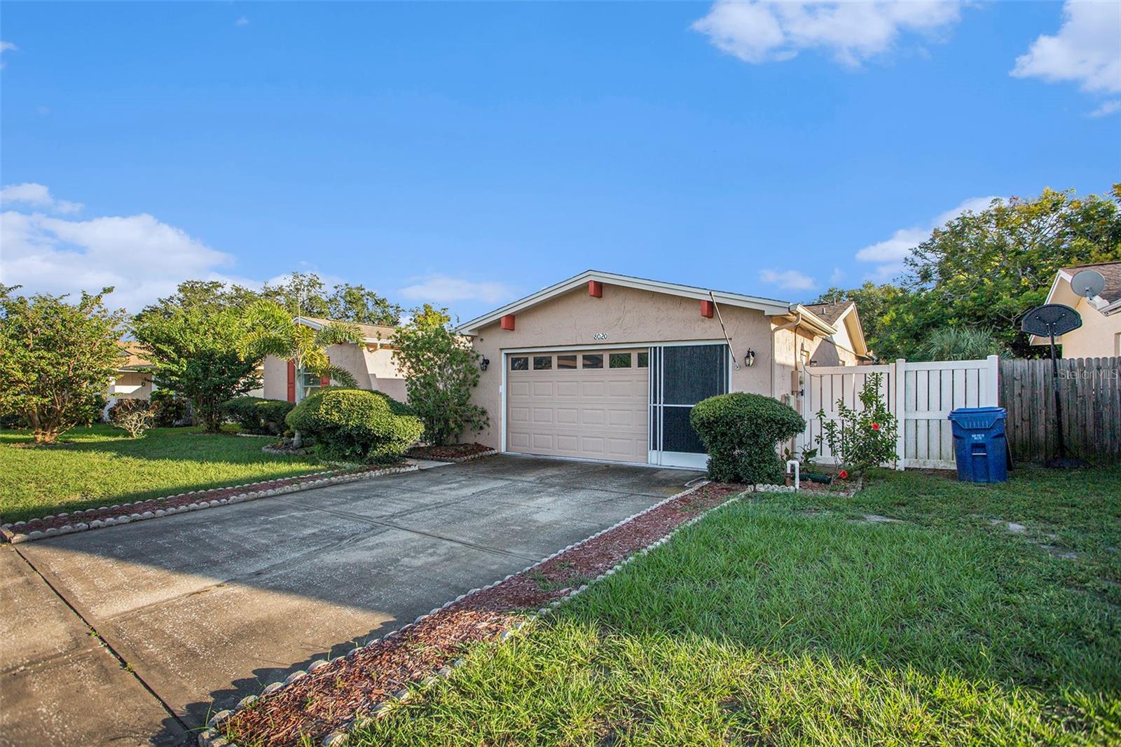 8020 LAUREL VISTA LOOP, PORT RICHEY, FL, 34668