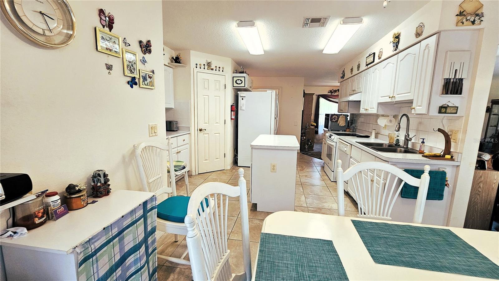 10211 NE HIGHWAY 314, SILVER SPRINGS, FL, 34488