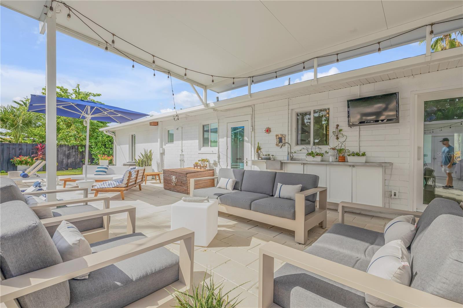 905 N PENINSULA AVE, NEW SMYRNA BEACH, FL, 32169