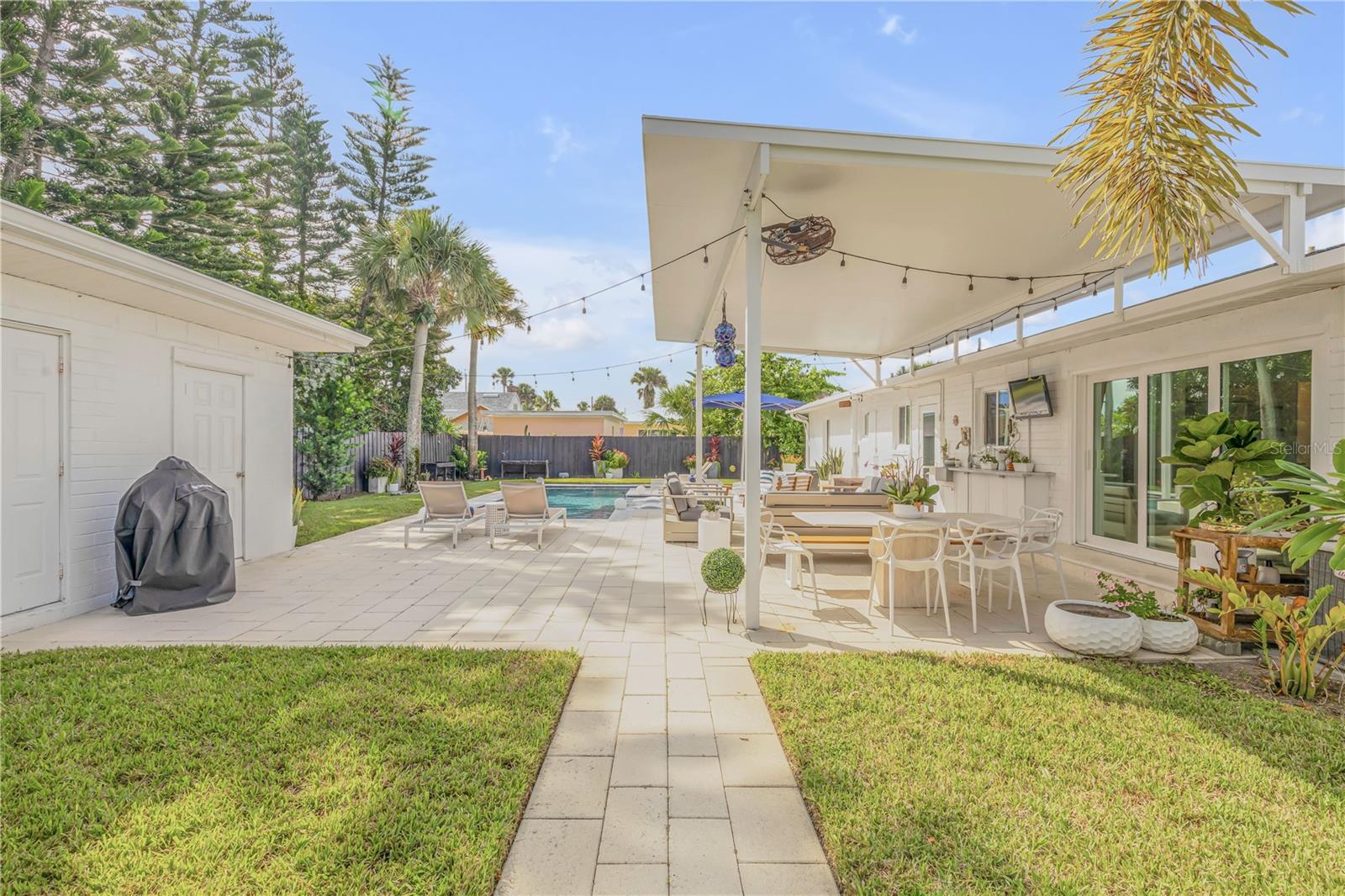 905 N PENINSULA AVE, NEW SMYRNA BEACH, FL, 32169