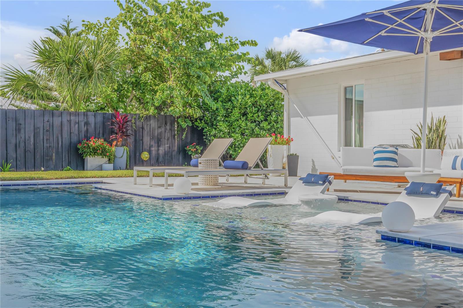 905 N PENINSULA AVE, NEW SMYRNA BEACH, FL, 32169