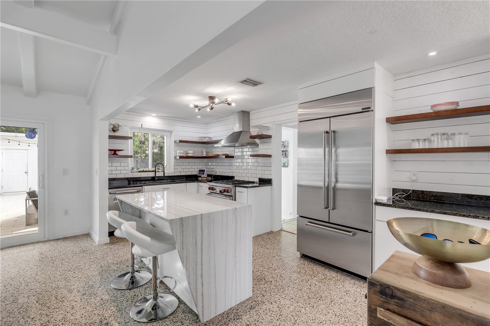 905 N PENINSULA AVE, NEW SMYRNA BEACH, FL, 32169