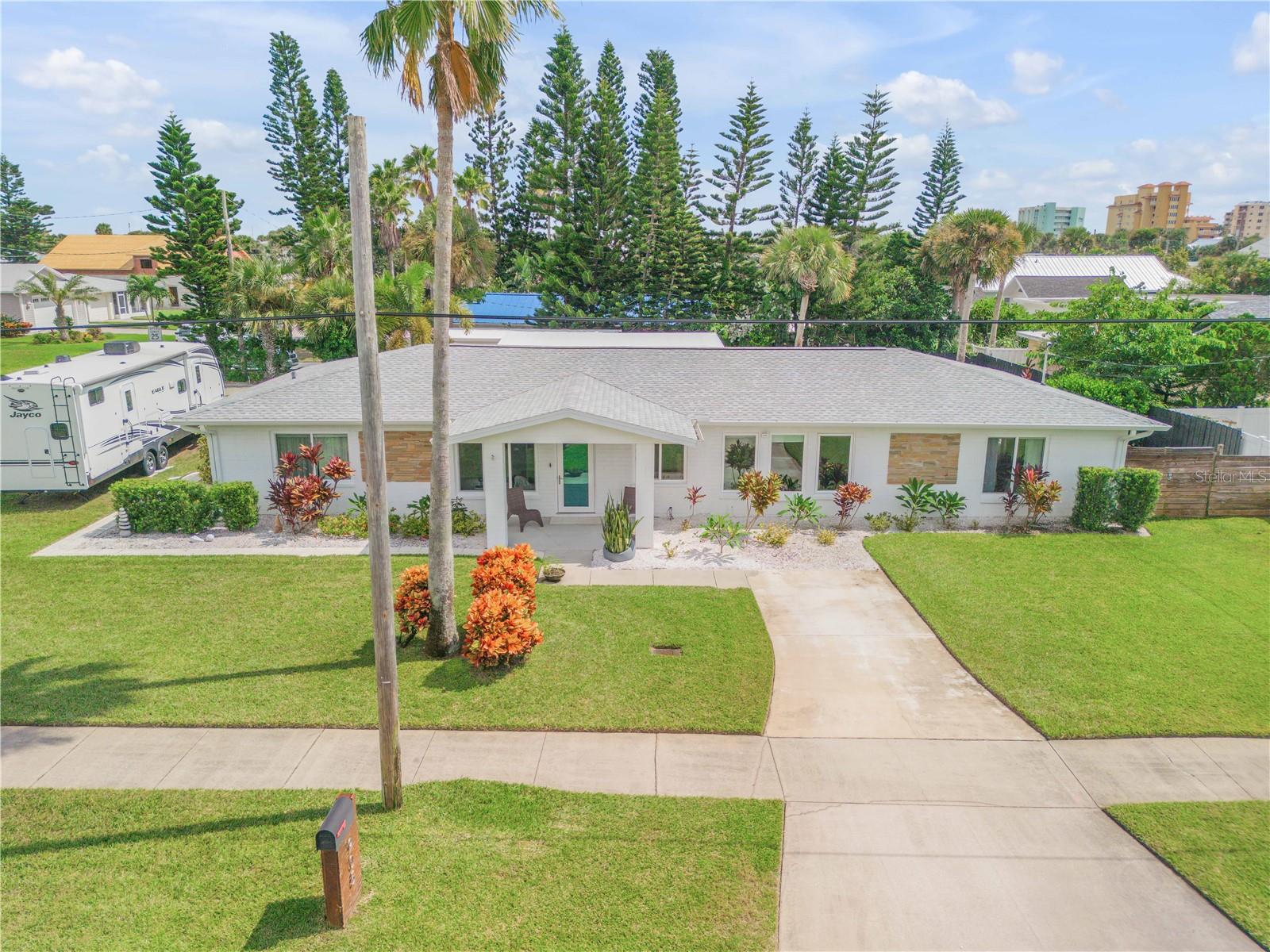 905 N PENINSULA AVE, NEW SMYRNA BEACH, FL, 32169