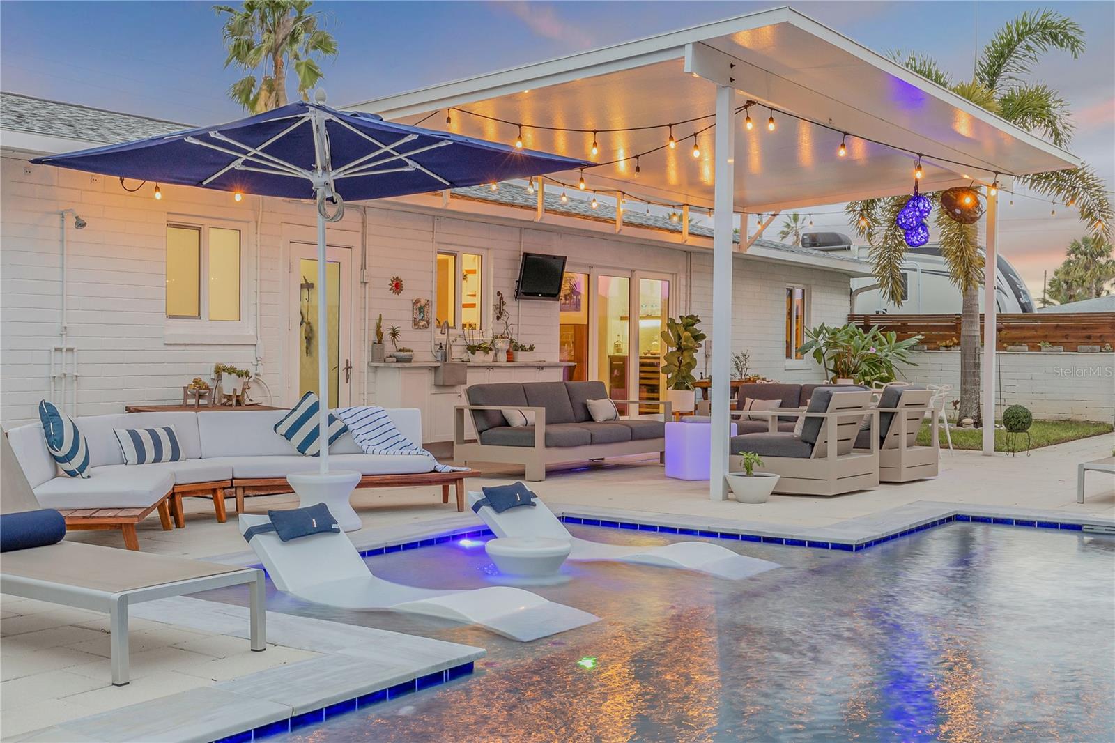 905 N PENINSULA AVE, NEW SMYRNA BEACH, FL, 32169