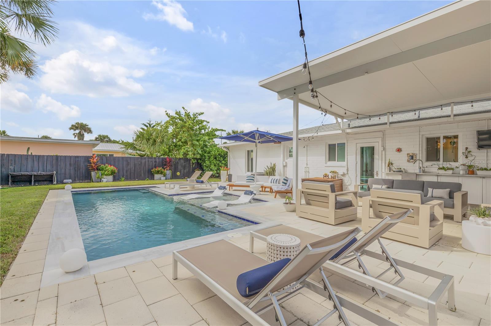 905 N PENINSULA AVE, NEW SMYRNA BEACH, FL, 32169