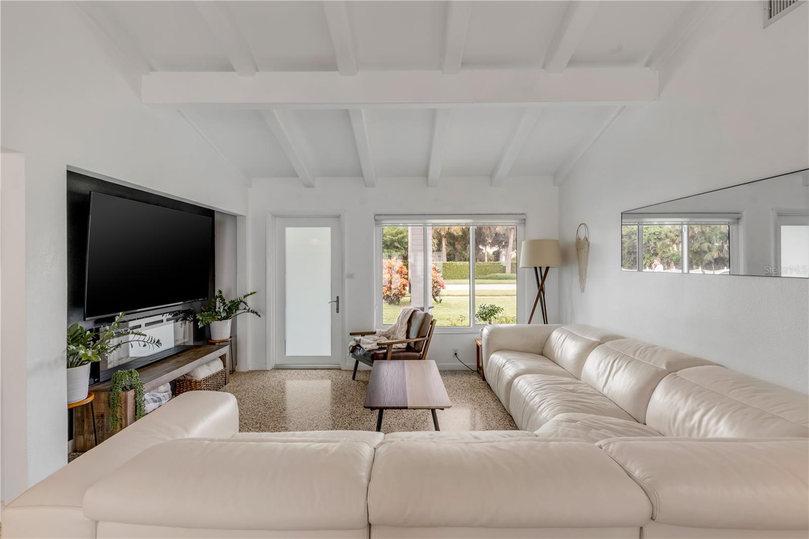 905 N PENINSULA AVE, NEW SMYRNA BEACH, FL, 32169