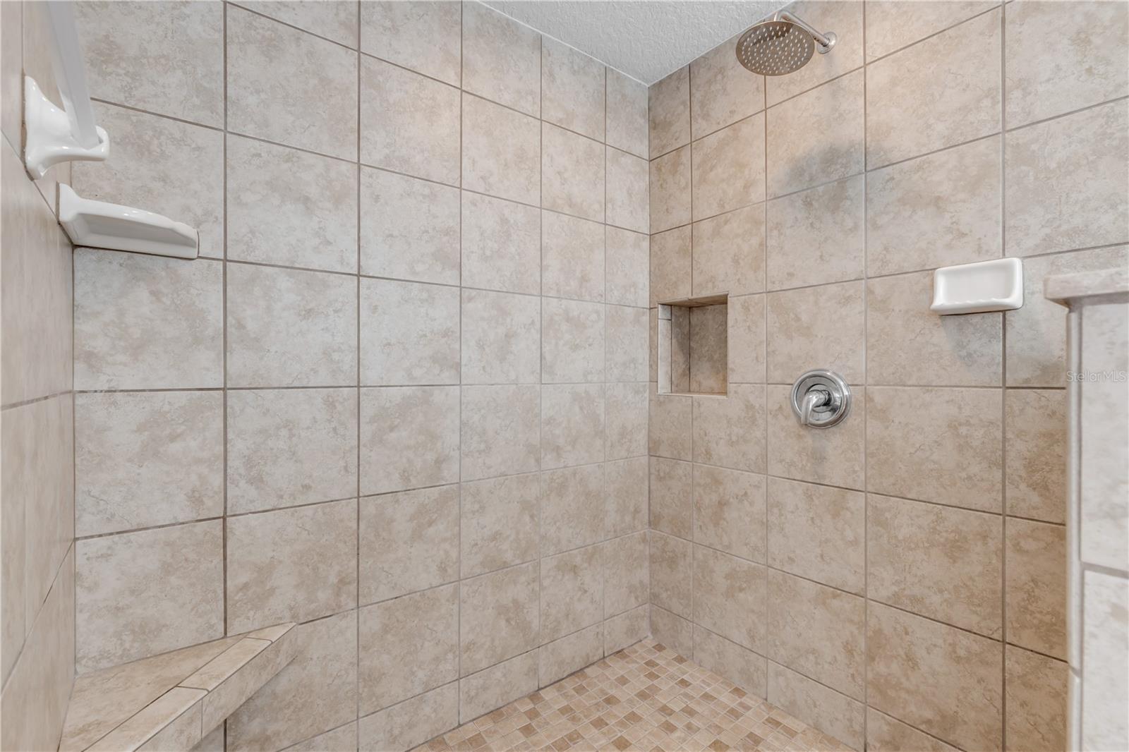 905 N PENINSULA AVE, NEW SMYRNA BEACH, FL, 32169