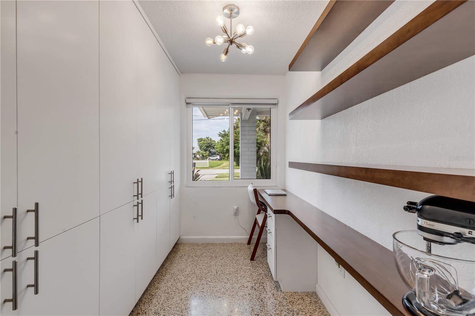 905 N PENINSULA AVE, NEW SMYRNA BEACH, FL, 32169