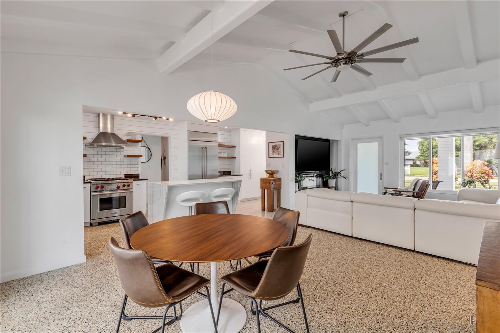905 N PENINSULA AVE, NEW SMYRNA BEACH, FL, 32169