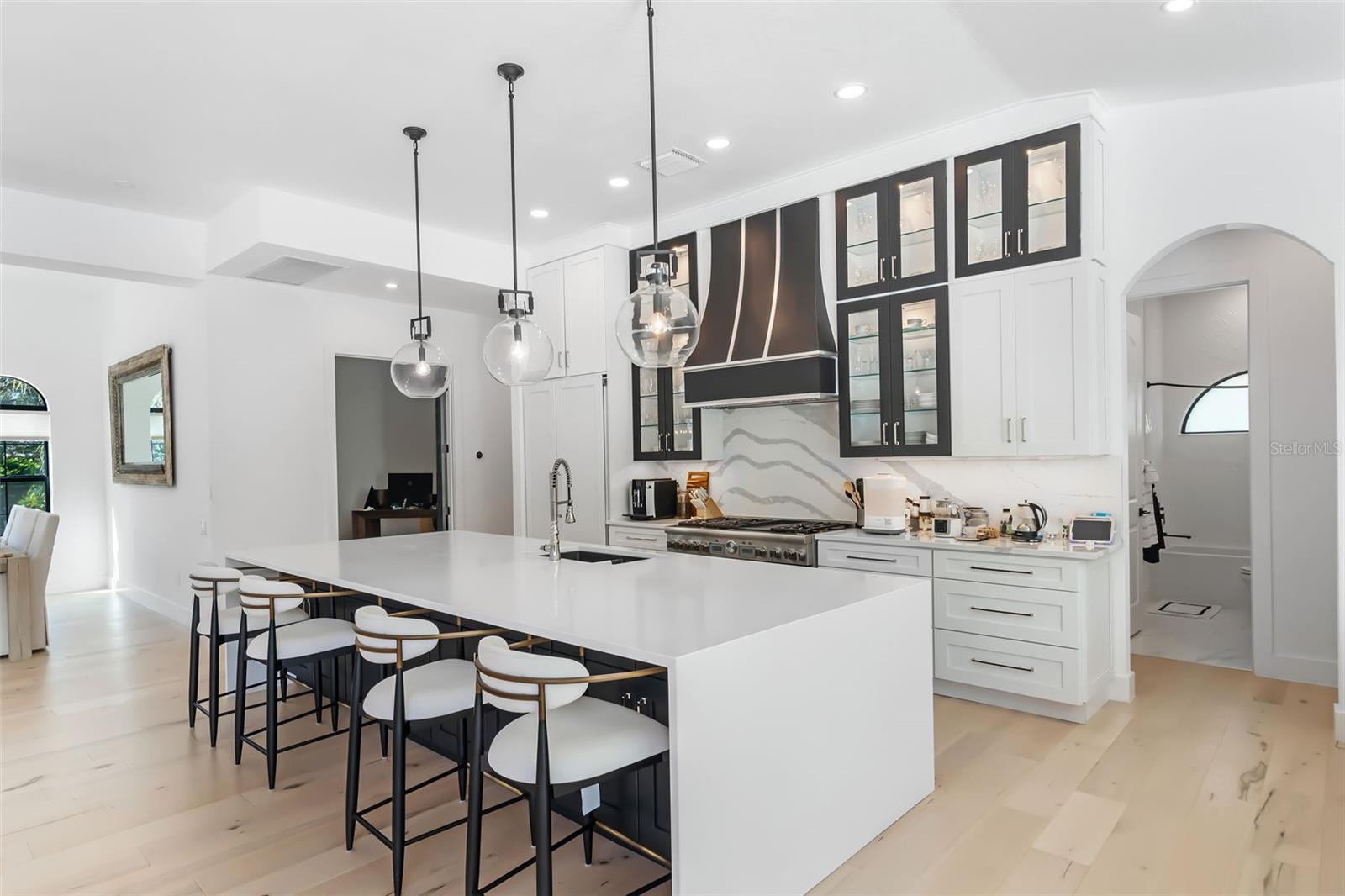 1817 IVANHOE ST, SARASOTA, FL, 34231